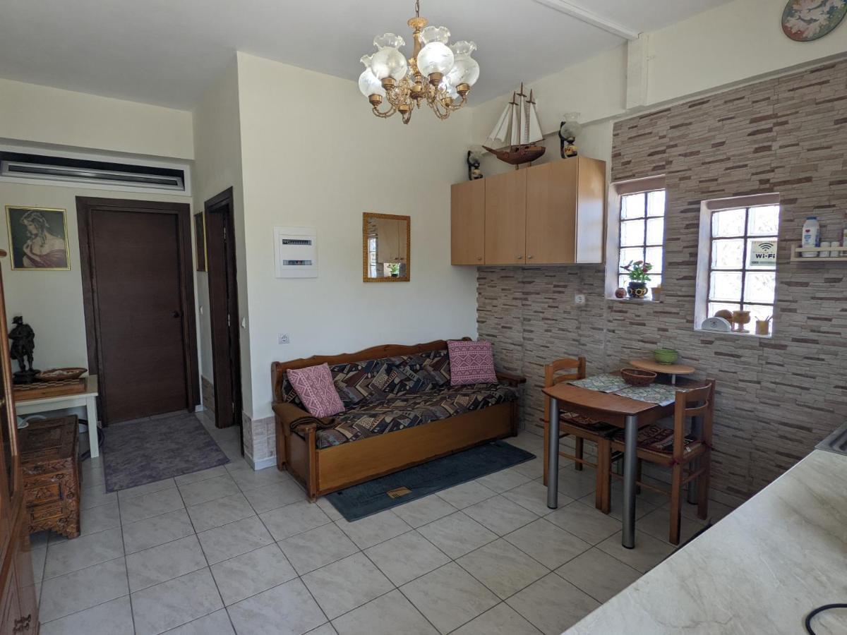 Modern 1-Bedroom With Bbq & Roof Garden Near Beach Stalos Exterior foto