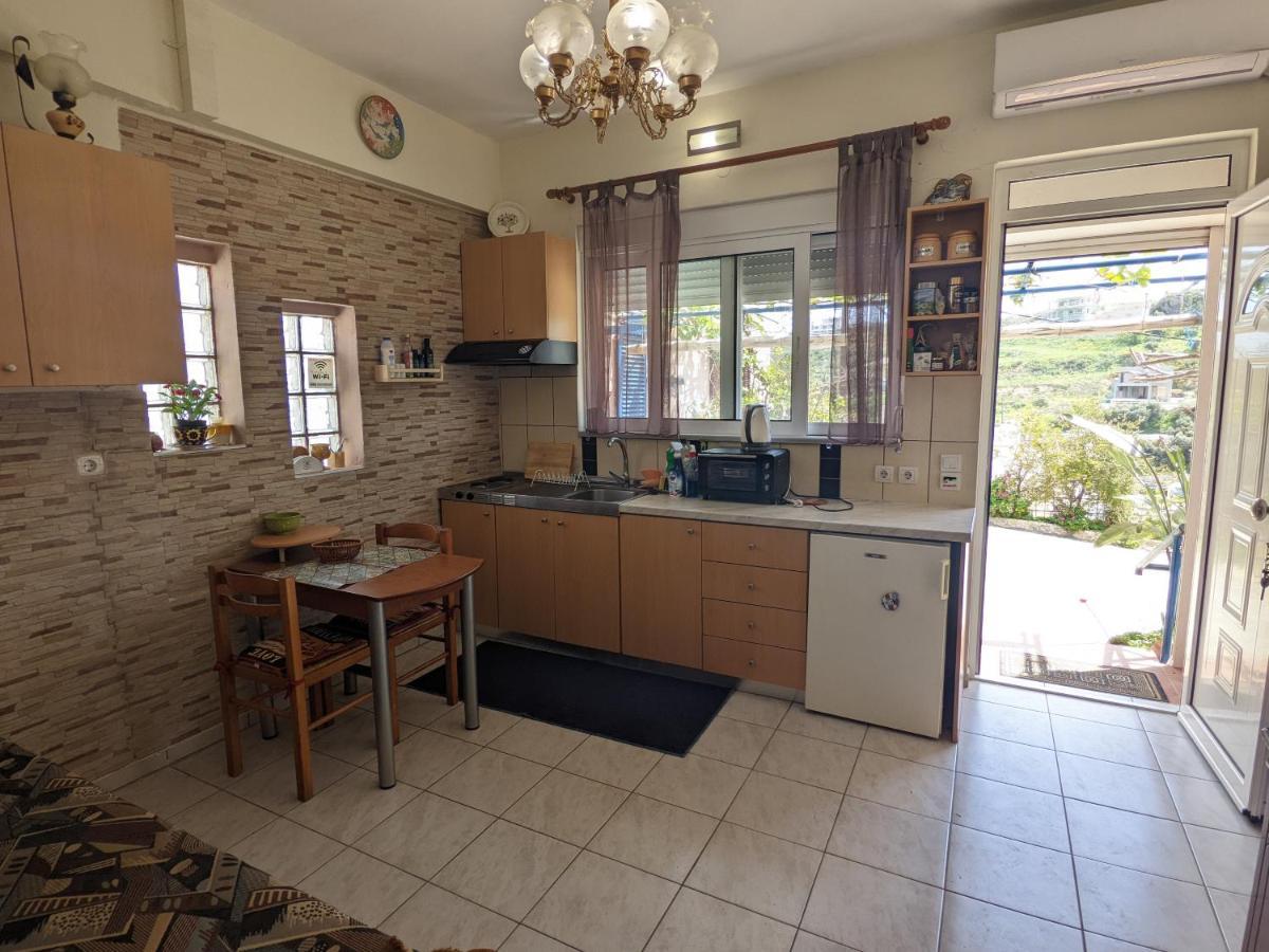 Modern 1-Bedroom With Bbq & Roof Garden Near Beach Stalos Exterior foto